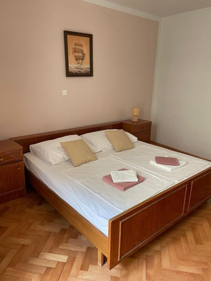 Apartman Mihaela Apartment Rab Town Bagian luar foto